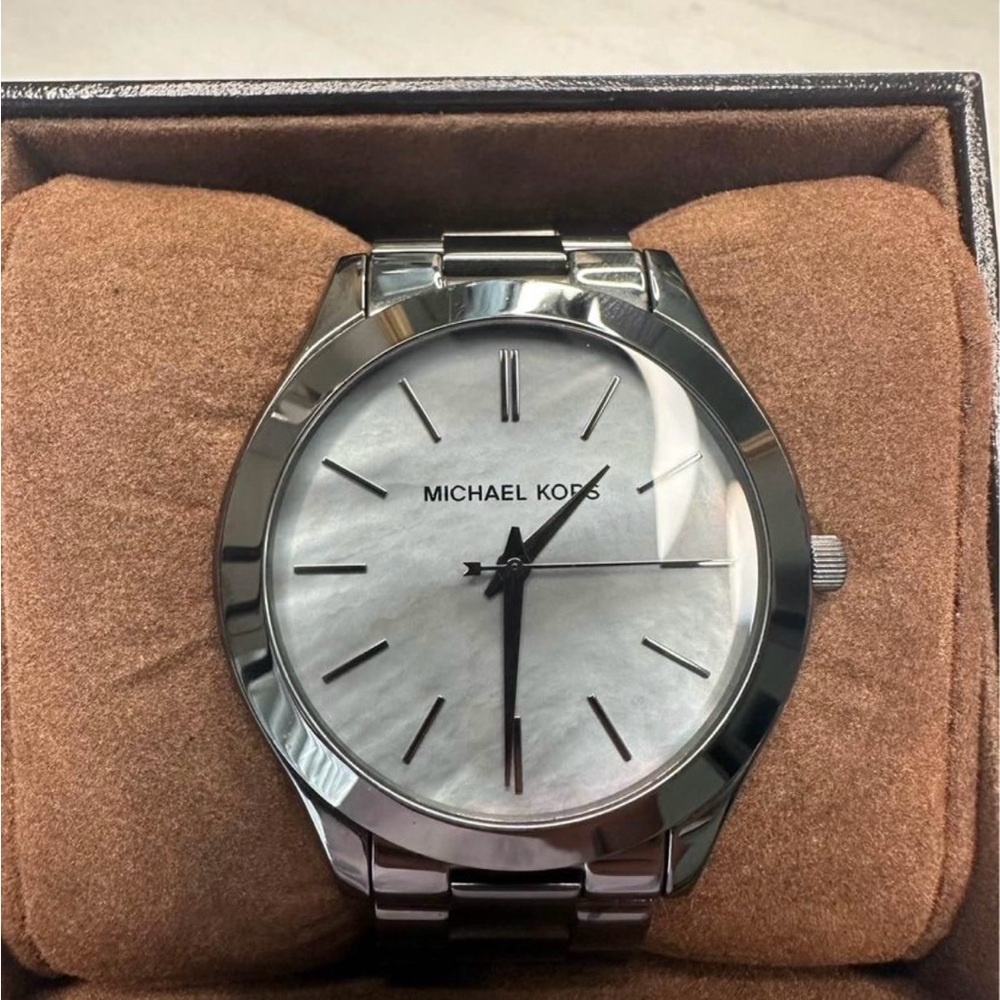 Elegant Michael Kors Watch